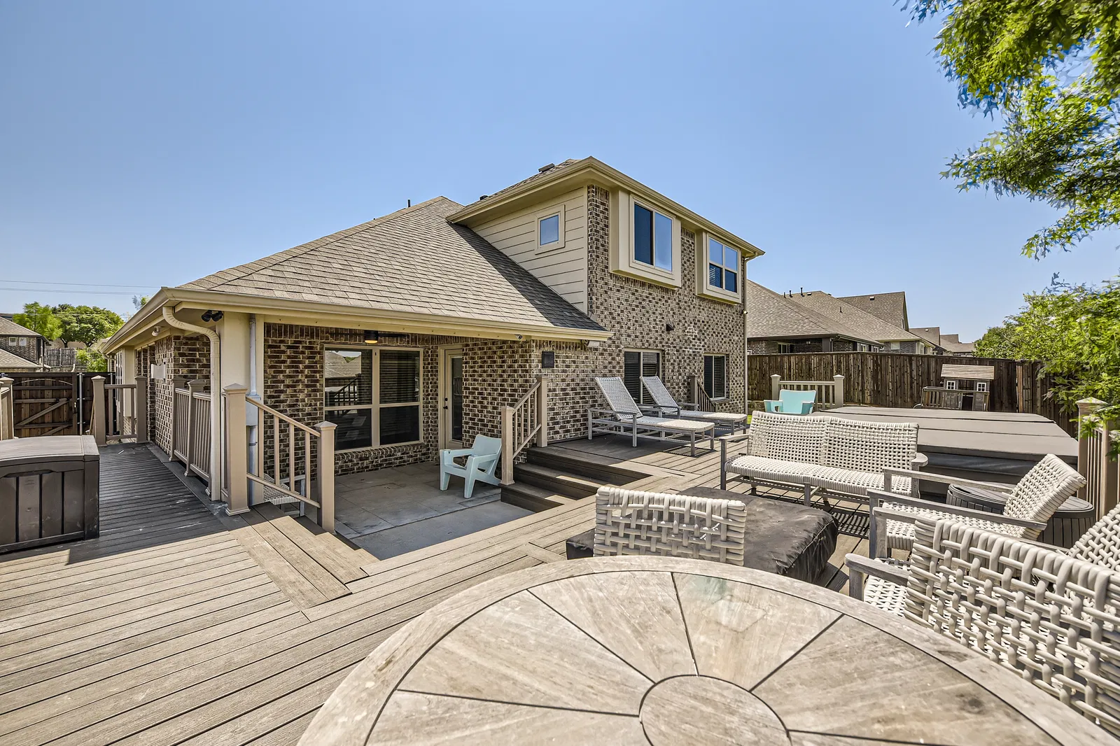 421-Cedar-Ridge-Deck